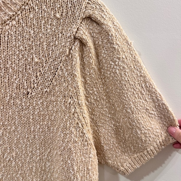 Universal Thread Short Sleeve Sweater - Picture 4 of 9